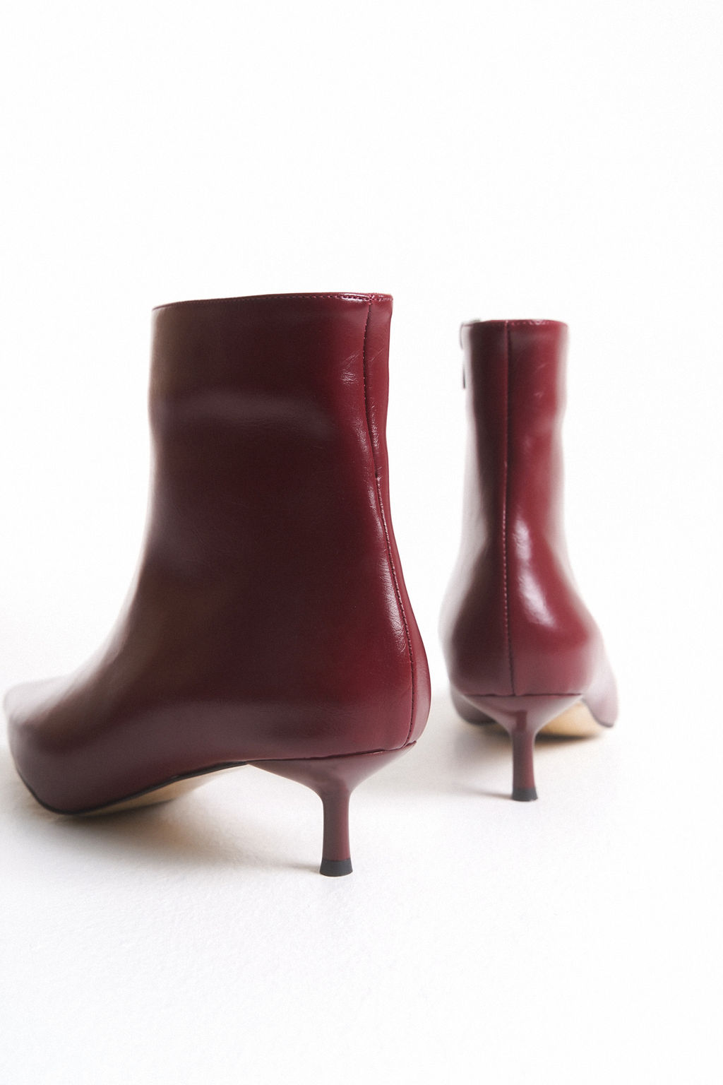 Kahverengi Suet Sivri Burun Bilekte Kitten Ince Topuklu Kad?n Bot TAKAW26BO00045 - Trendyolmilla фото 12