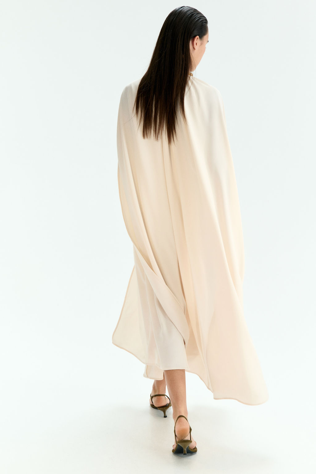 Vestido capa con cuentas - H&m фото 4