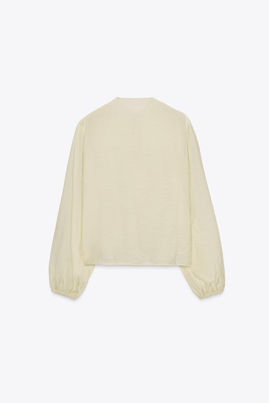 ROMANTIC RUFFLED BLOUSE