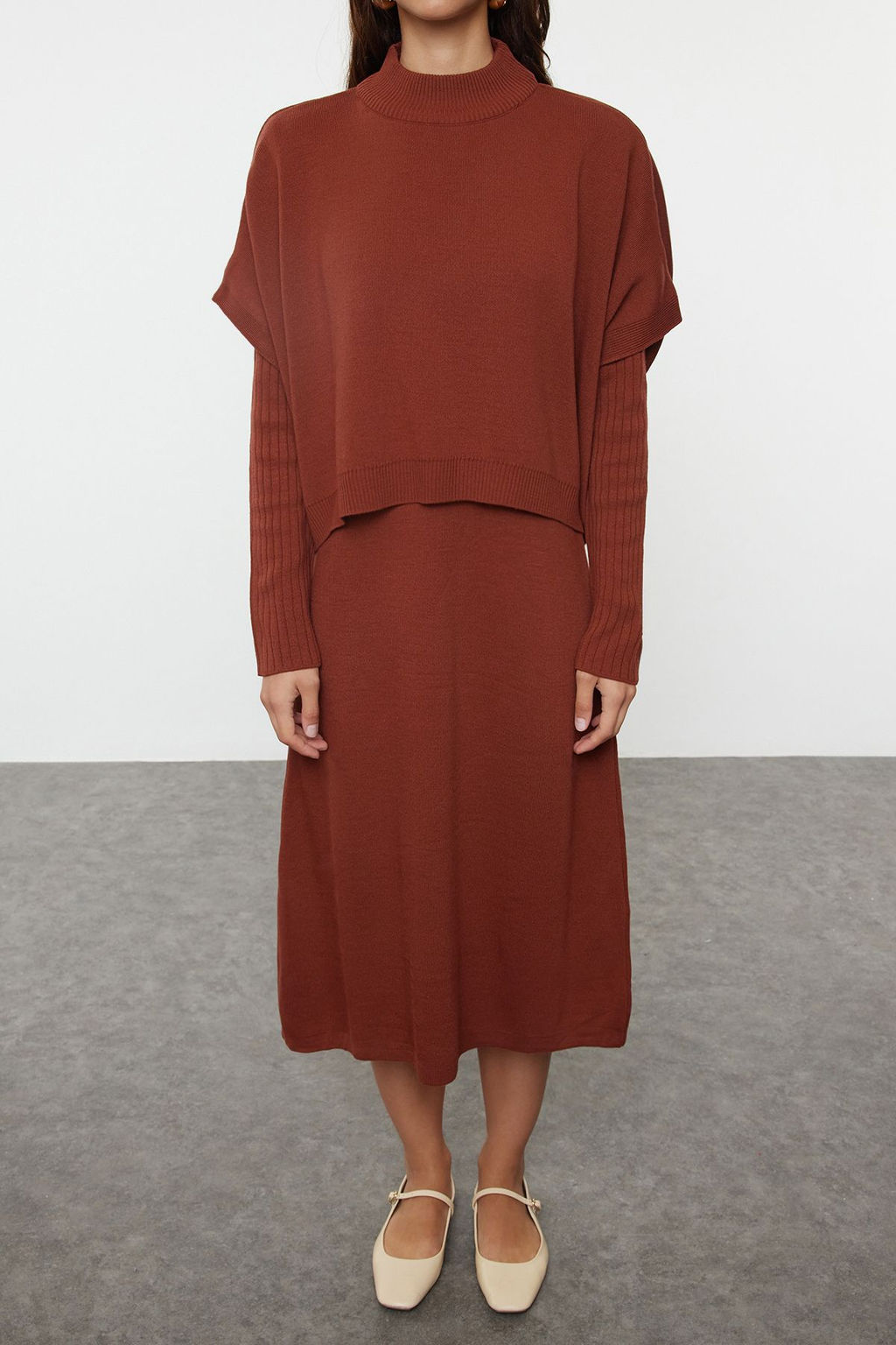 TRENDYOLMILLA Bej Genis Kal?p Midi Triko Suveterli Elbise TWOAW24EL00012  фото 14