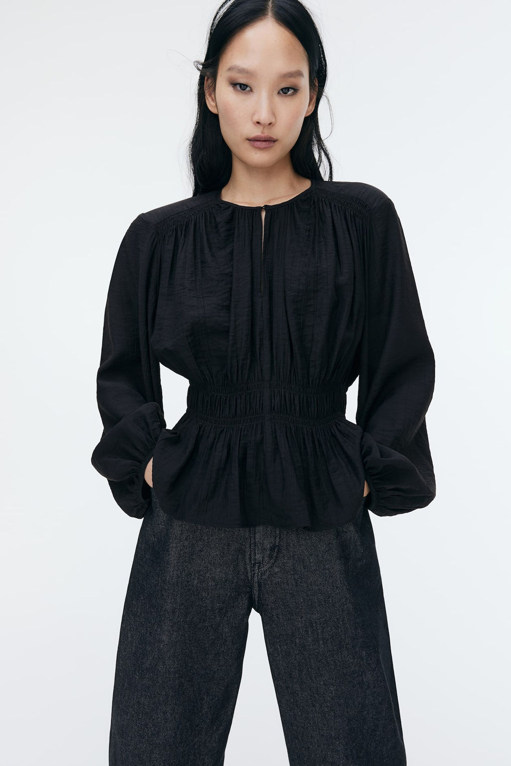 Blusa con detalle fruncido - H&m фото 2