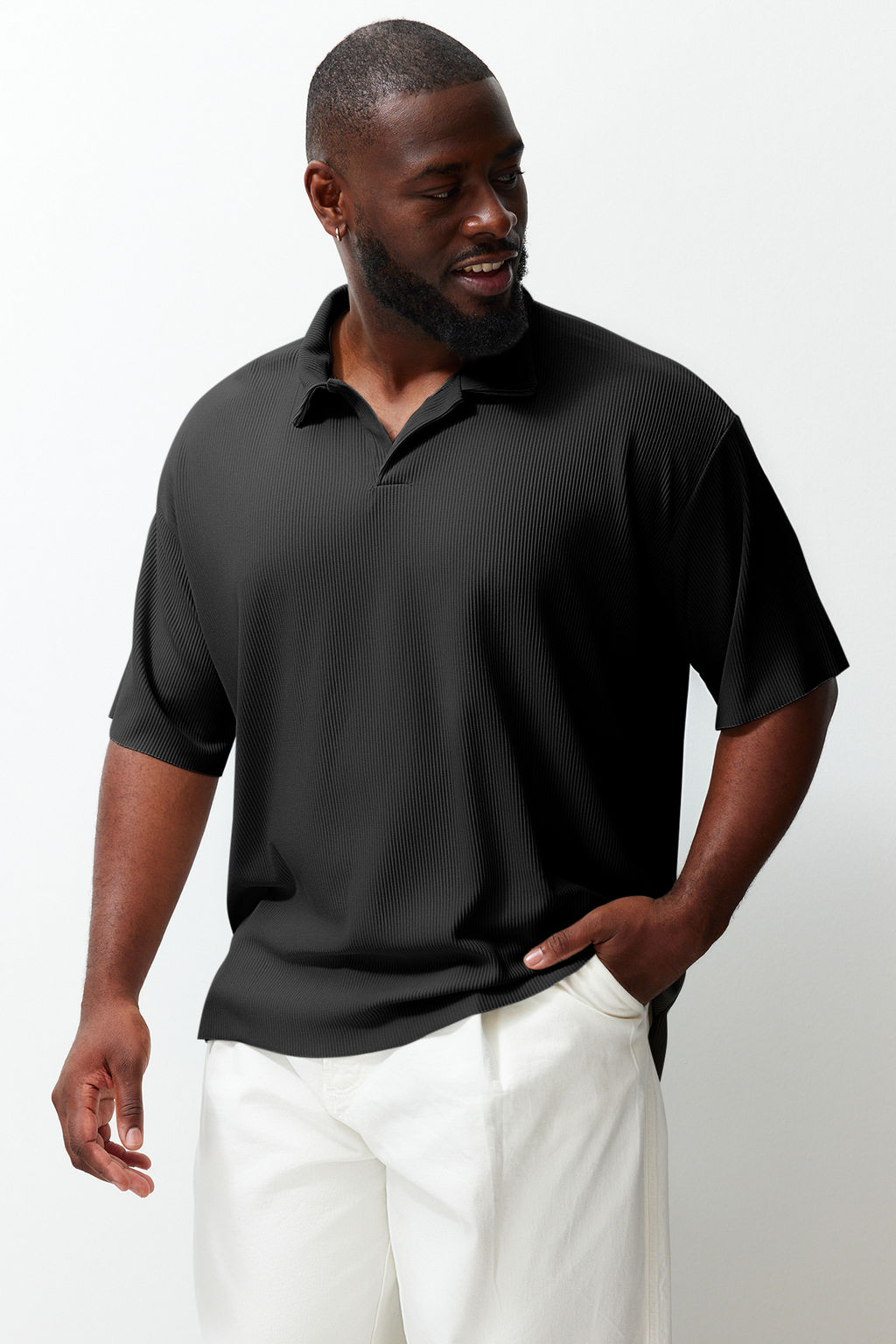 Trendyolmilla Man Premium Buyuk Beden Siyah Oversize Dokulu Ottoman Polo Yaka T-Shirt TMNSS24BF00047