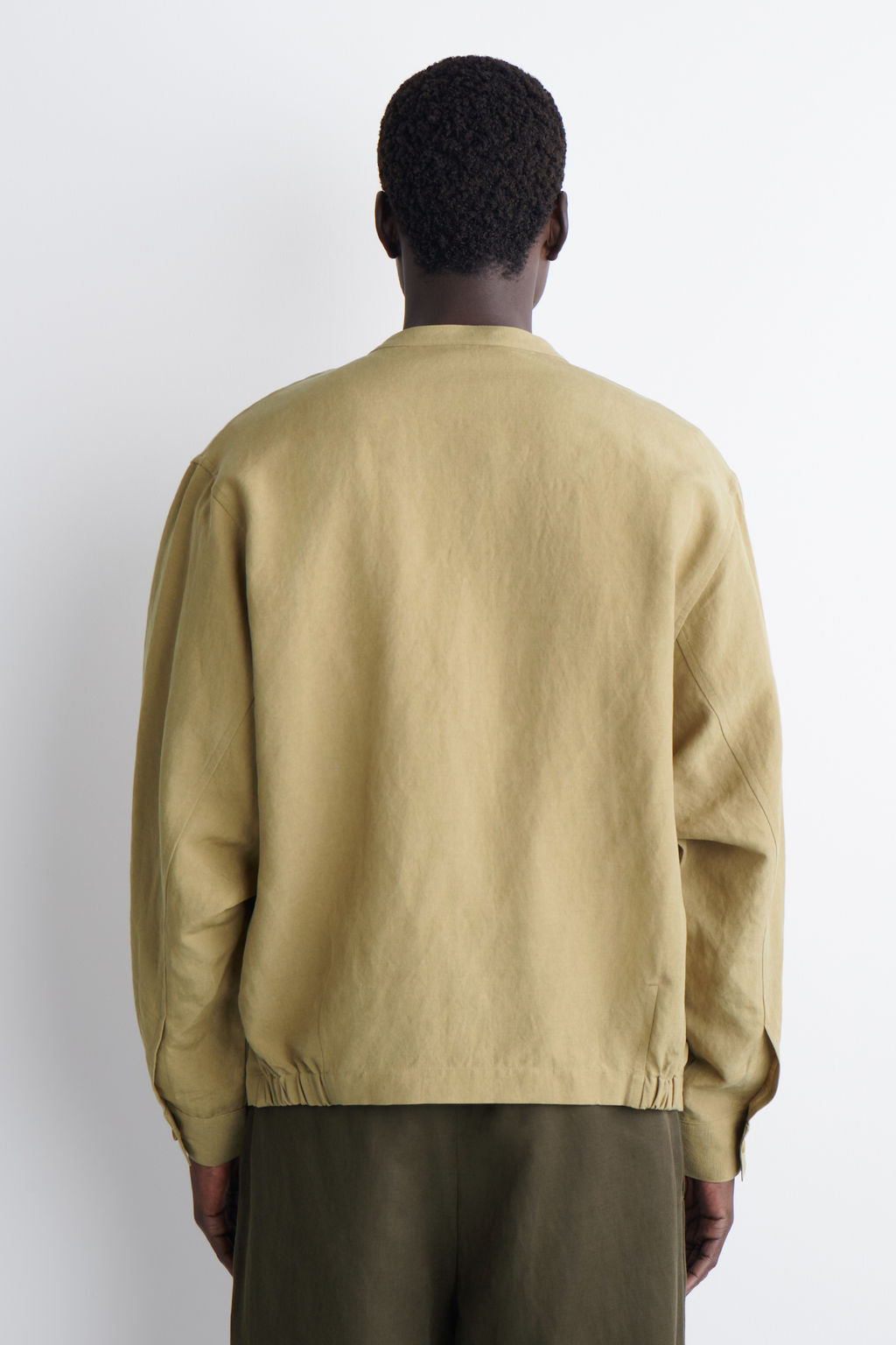 CAMISA OVERSIZE DE LINO CON CUELLO MAO - H&m фото 9