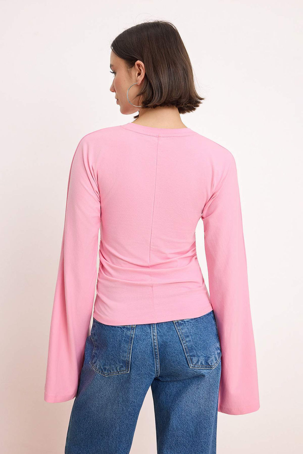 Pembe Ispanyol Kol Buzgu Detayl? Regular/Normal Kal?p Orme Bluz TWOAW26BZ00293