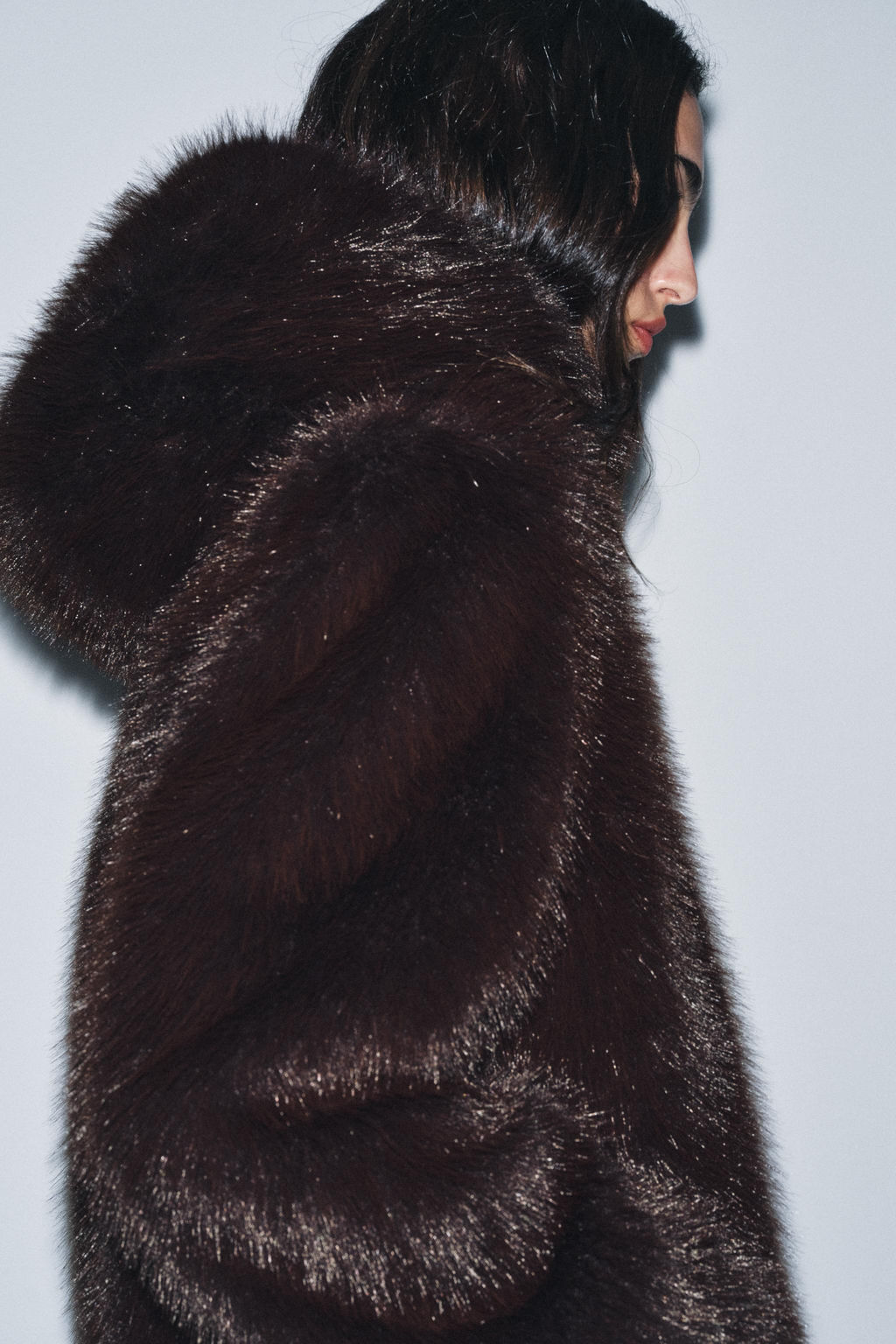 SHORT FAUX FUR COAT ZW COLLECTION - Zara фото 4