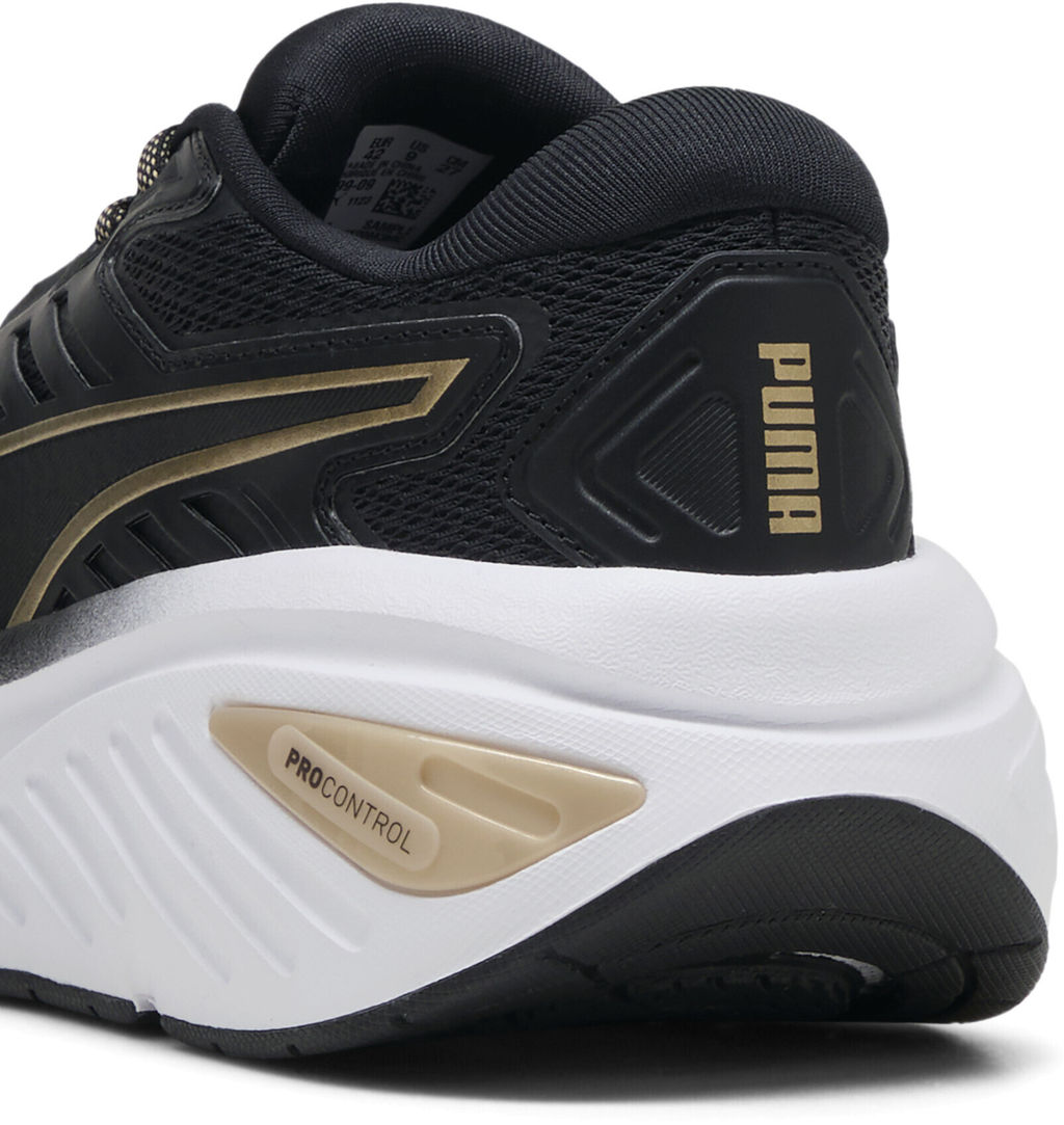 Кроссовки взрослые