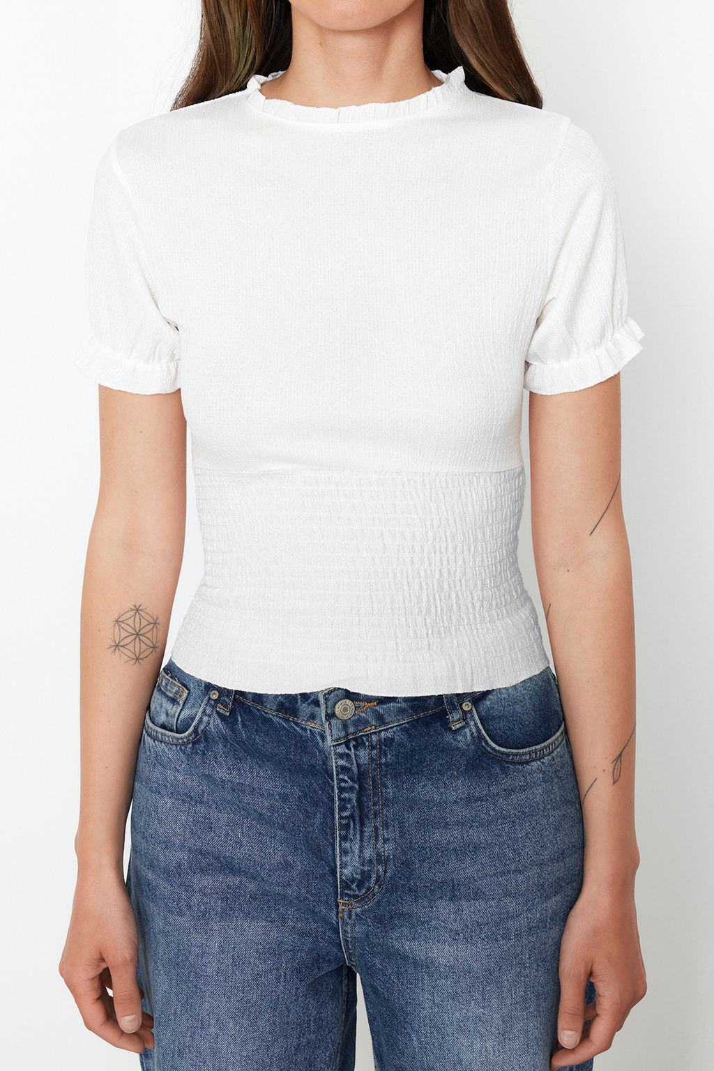 Beyaz Gipeli Dik Yaka Burumcuk/Dokulu Esnek Orme Bluz TWOSS24BZ00513 - Trendyolmilla фото 4