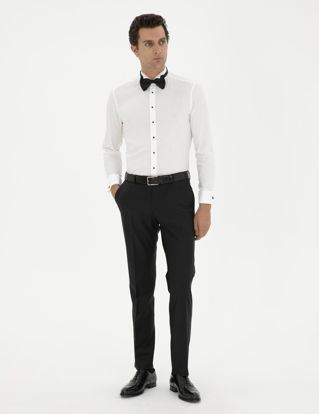 Белая рубашка под смокинг приталенного кроя с манжетами из смесового хлопка - Cacharel фото 4