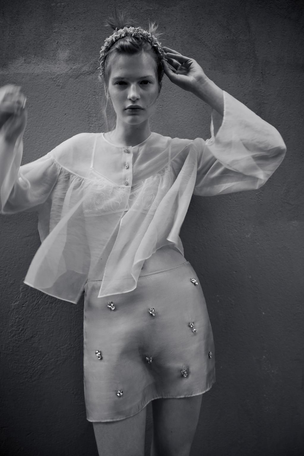 ORGANZA JACKET WITH RHINESTONE BUTTONS - Zara фото 10