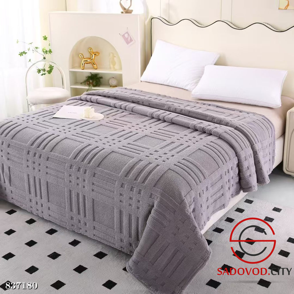 Плед на кровать мягкий