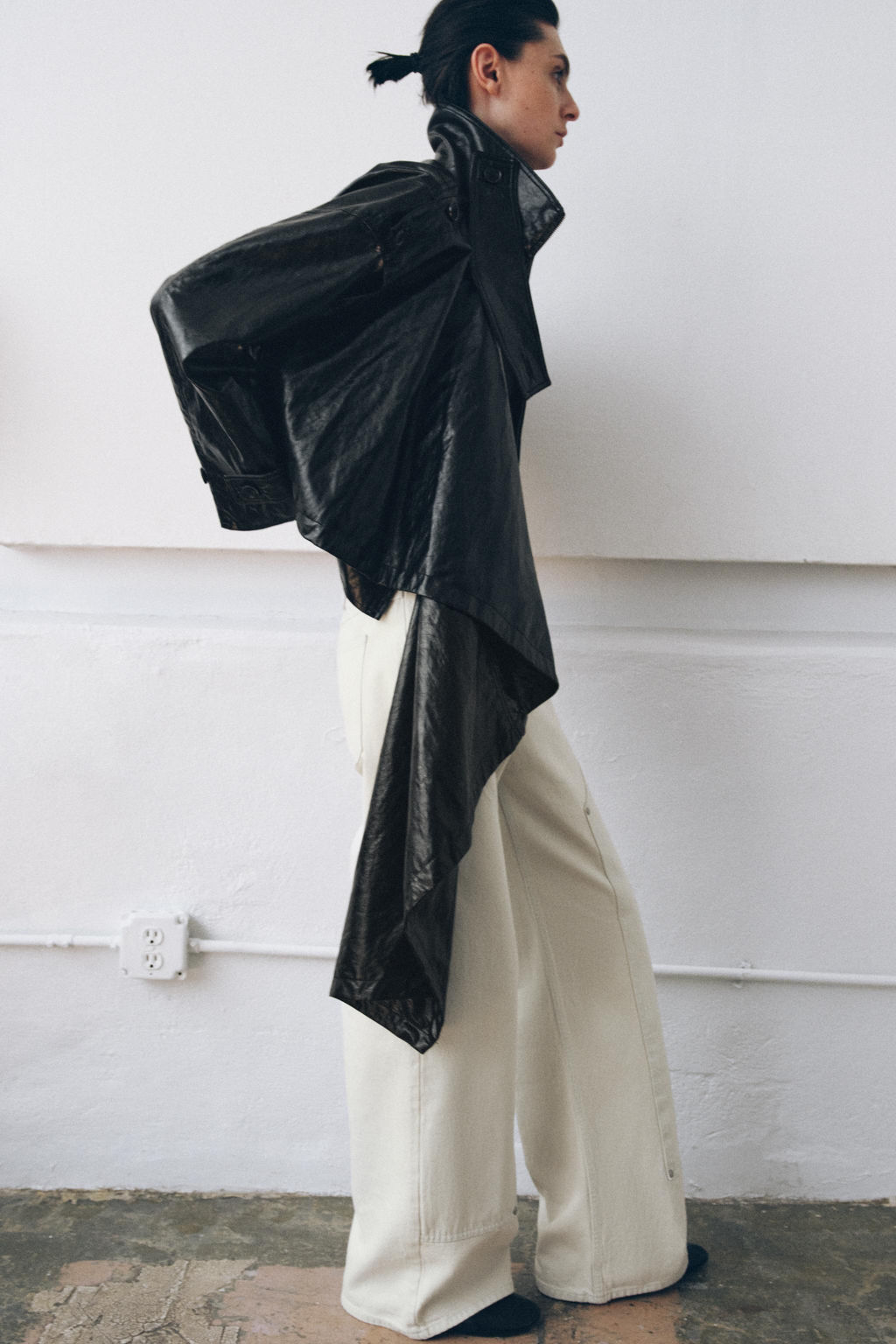 LEATHER EFFECT JACKET WITH SCARF ZW COLLECTION - Zara фото 15