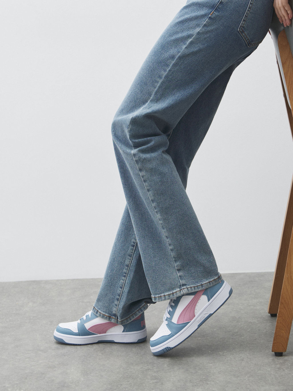 Детские кеды PUMA Puma Rebound V6 Lo Jr Артикул 4587285, голубой