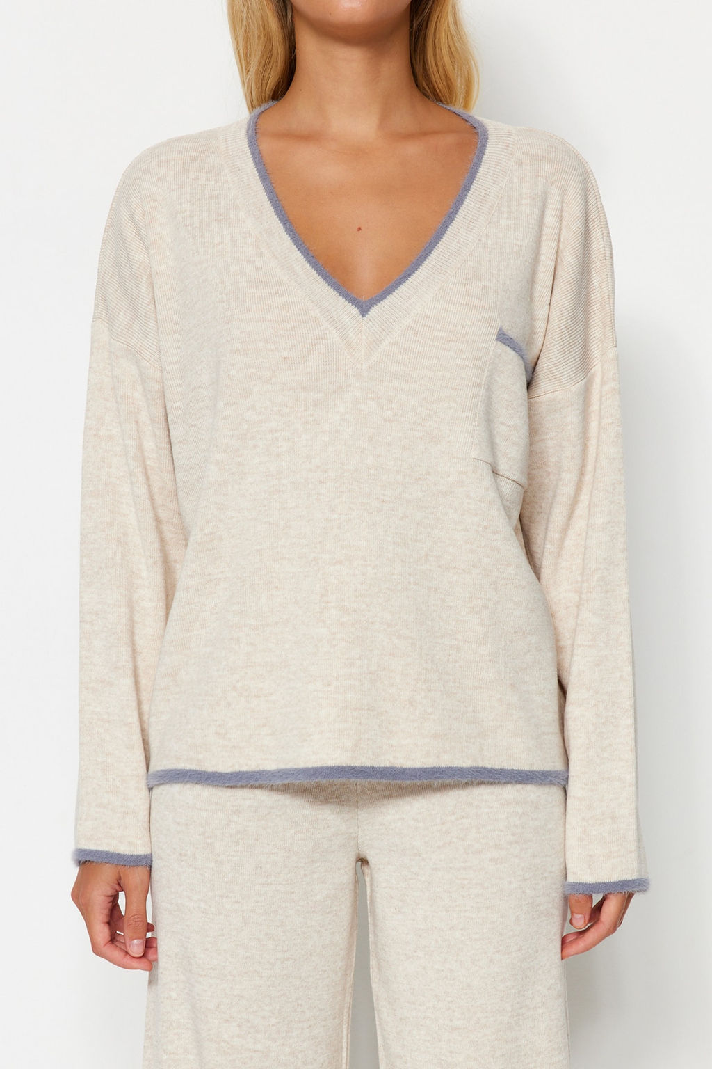 Bej Genis Kal?p Tuylu Iplik Triko Alt-Ust Tak?m TWOAW24AU00099