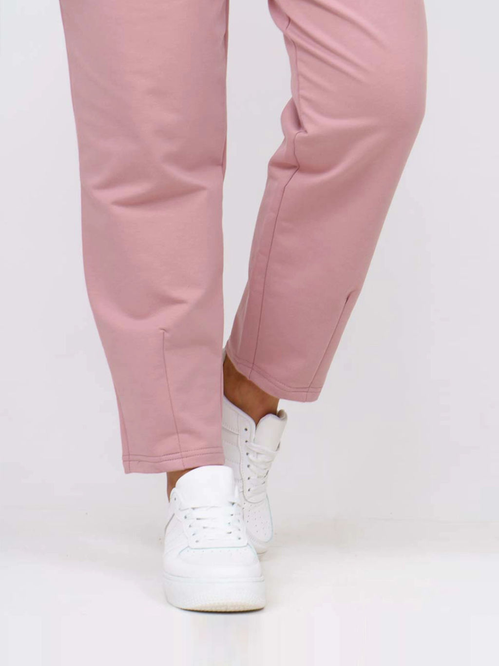 Костюм женский, цвет розовый