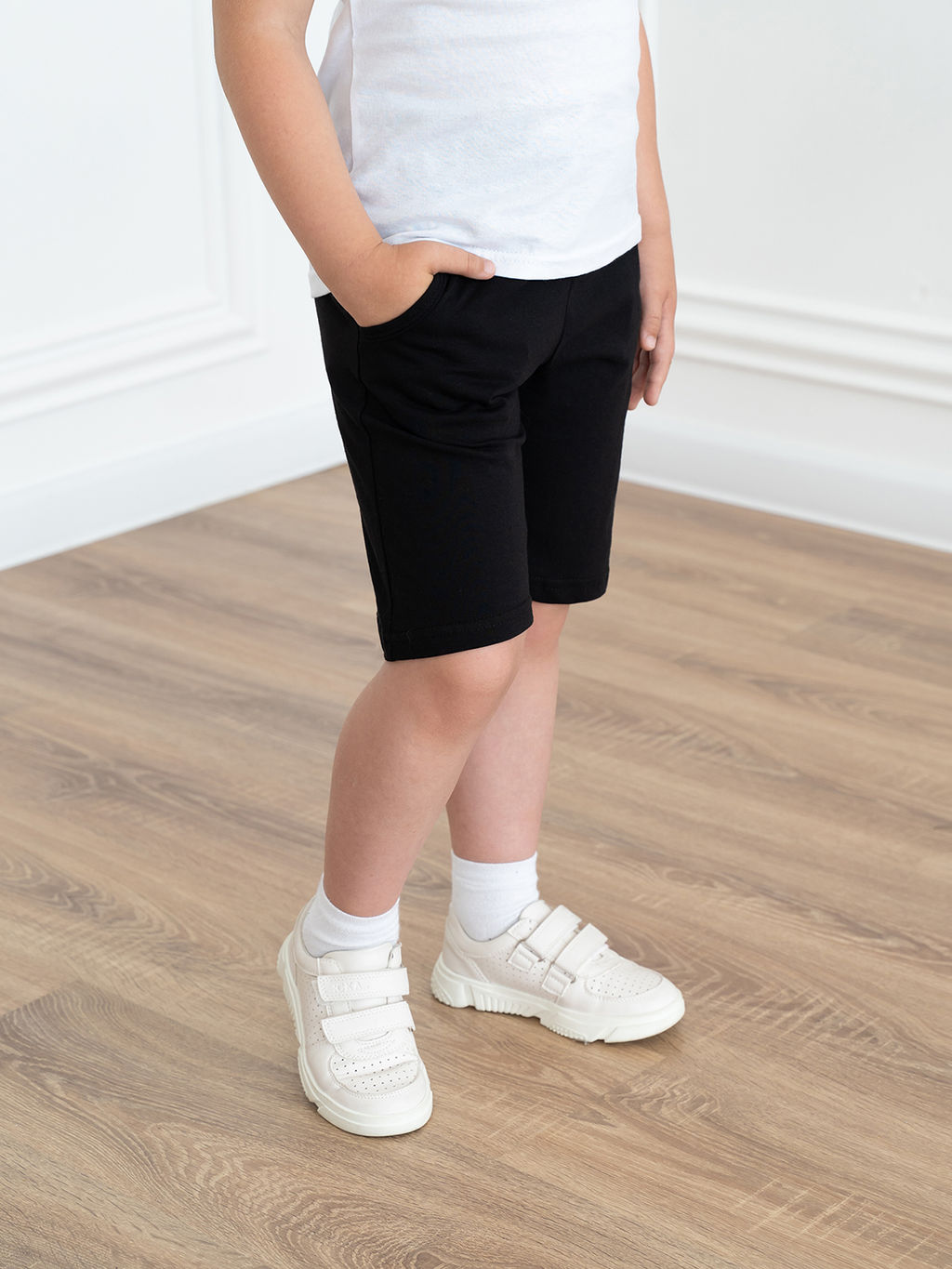 Шорты детские черные с карманами 403 (134, 68)