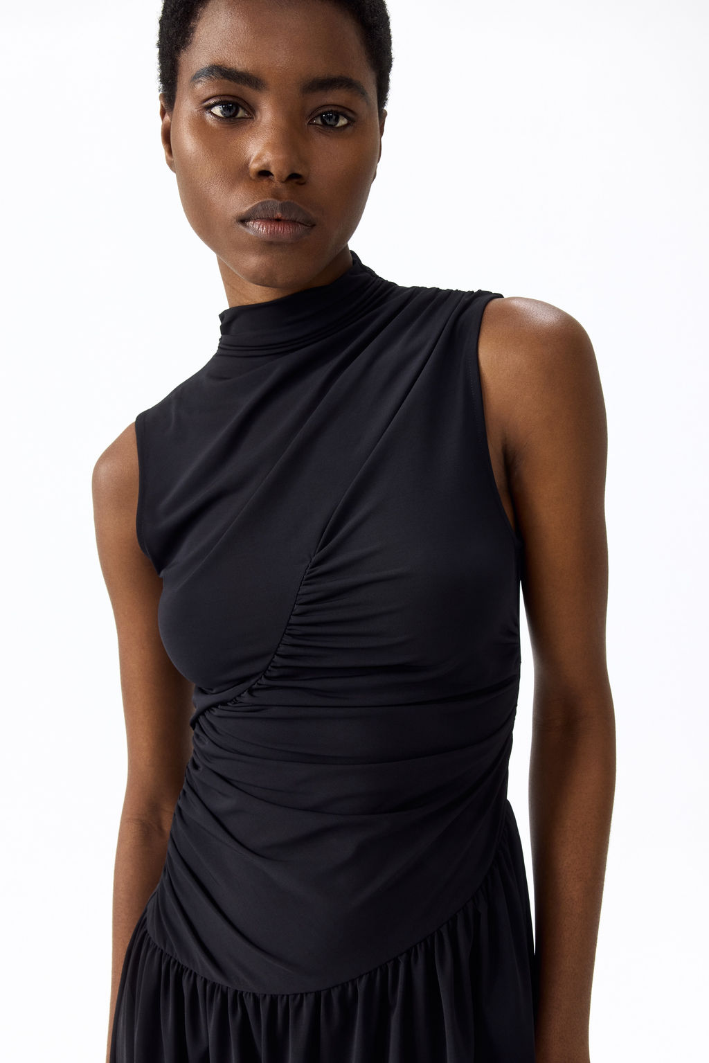 Vestido drapeado con cuello perkins - H&m фото 3