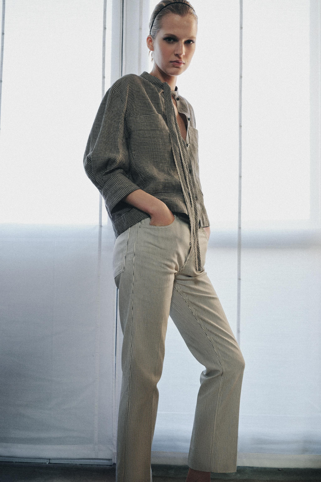 JEANS ZW COLLECTION BOOTCUT CROPPED FLARE TIRO MEDIO / Crudo / Vigor? - Zara фото 5