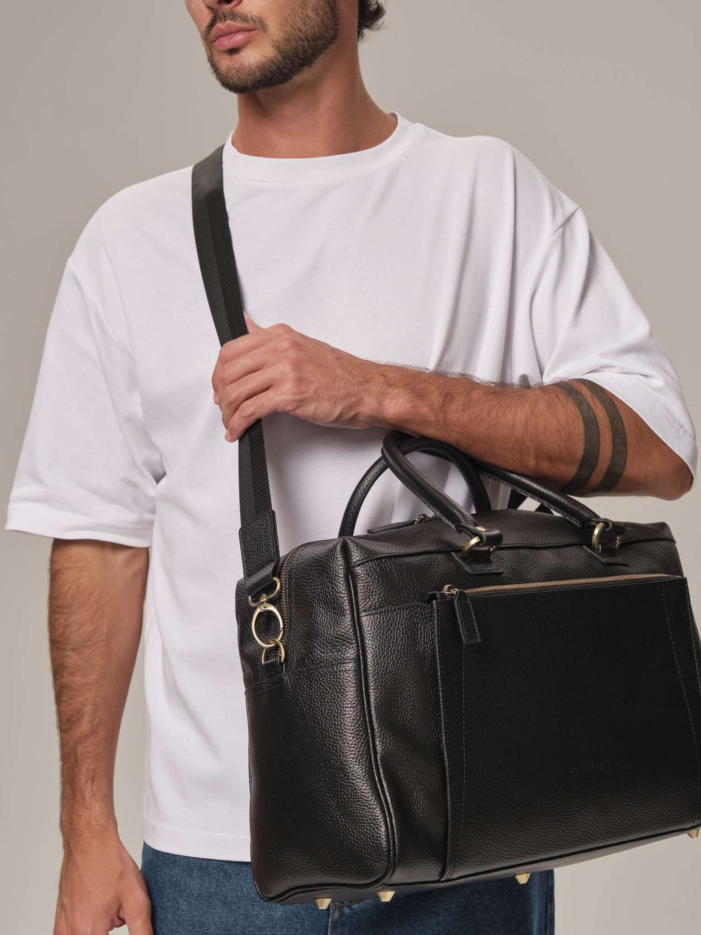 Сумка дорожная Azaro 8048 черный