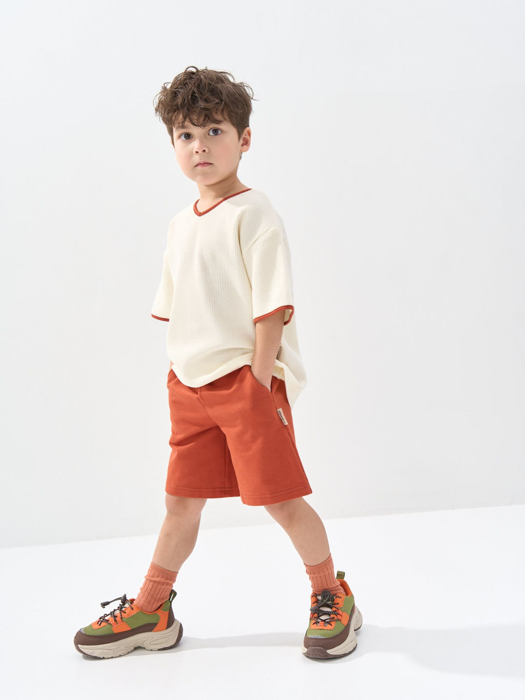 Комплект футболка и шорты "Молоко/Паприка"