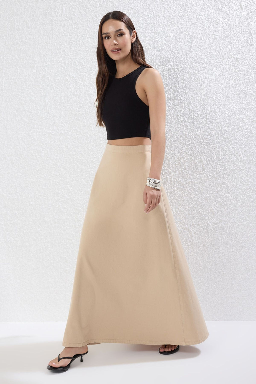 TRENDYOLMILLA Kahverengi Volanl? Maxi Denim Etek TWOSS25ET00005  фото 2