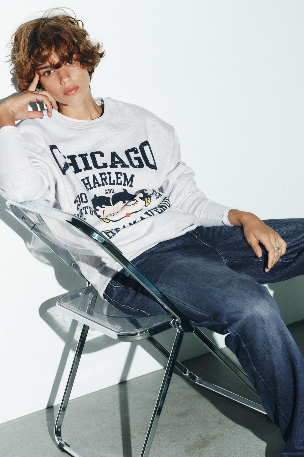 SWEATSHIRT WITH BETTY BOOP PRINT - Zara фото 4