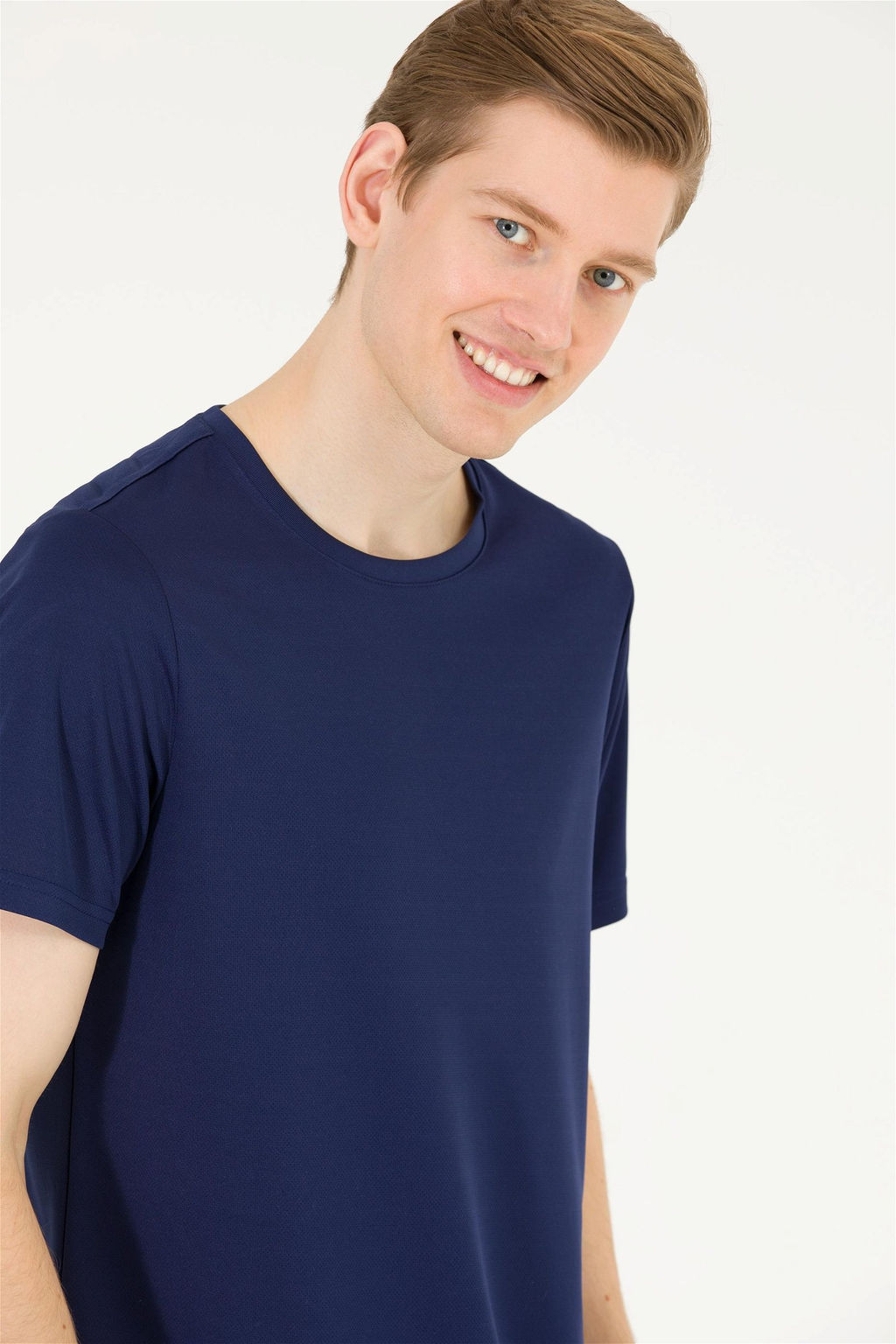 Мужская темно-синяя футболка с круглым вырезом - U.s. polo assn фото 11