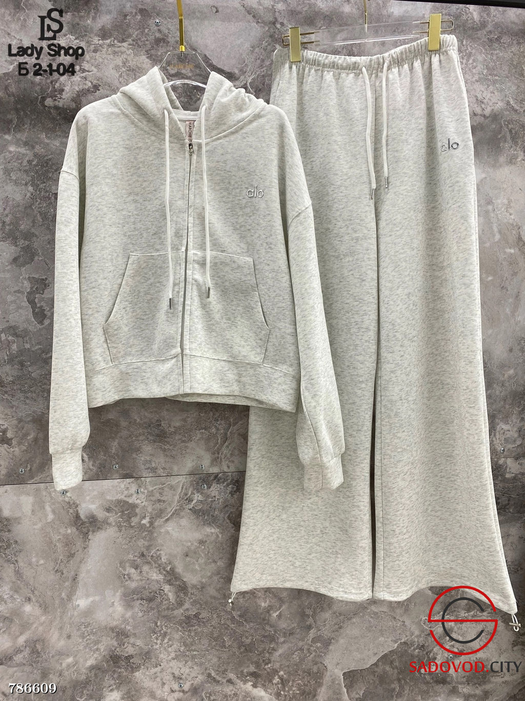 Женский спортивный костюм двойка - Bruno фото 4