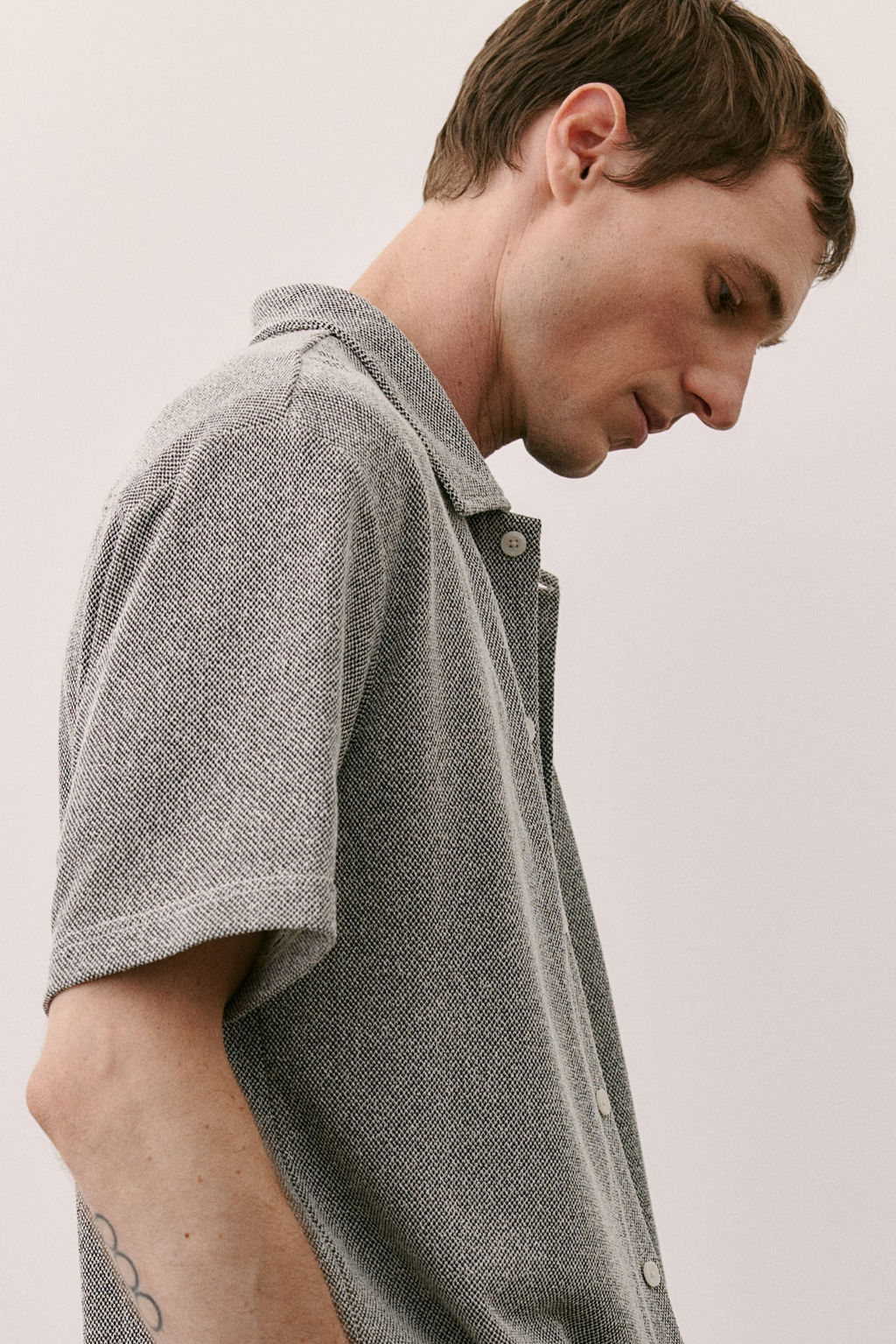 Camisa de manga corta en pique Regular Fit - H&m фото 4