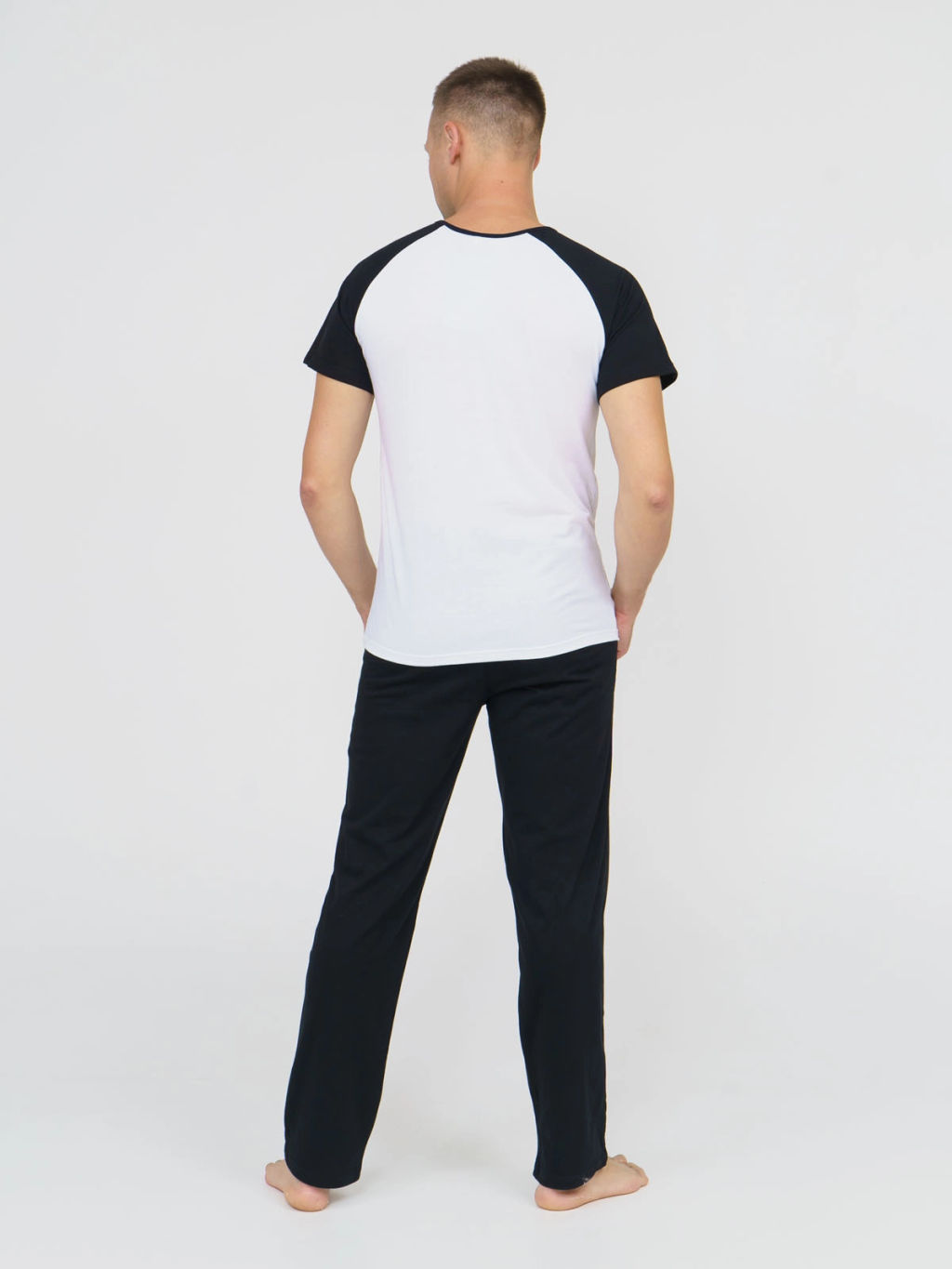 Костюм мужской , цвет белый черный