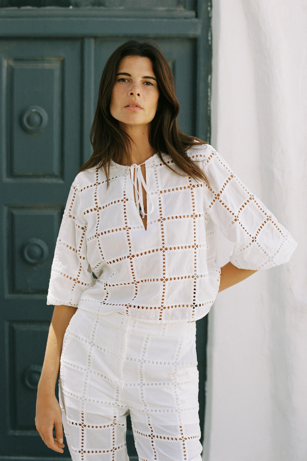 STRAIGHT-LEG TROUSERS WITH CUTWORK EMBROIDERY - Zara фото 7