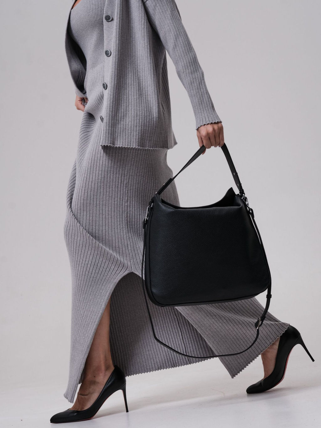 Сумка кожаная на плечо Azaro 30925 черный