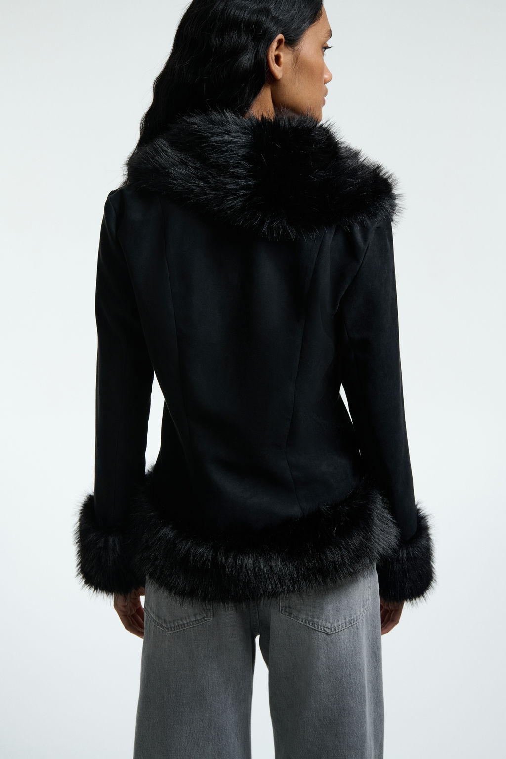 Chaqueta con ribetes efecto pelo - H&m фото 6