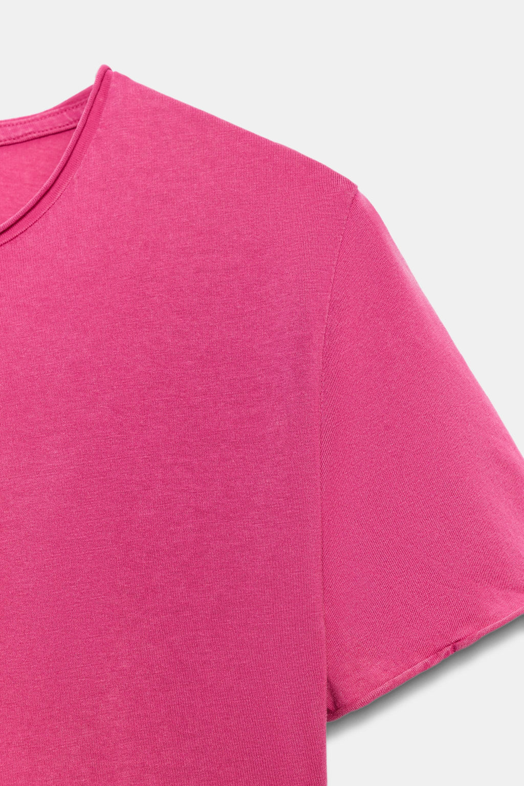 CAMISETA LAVADA MANGA CORTA / Fucsia