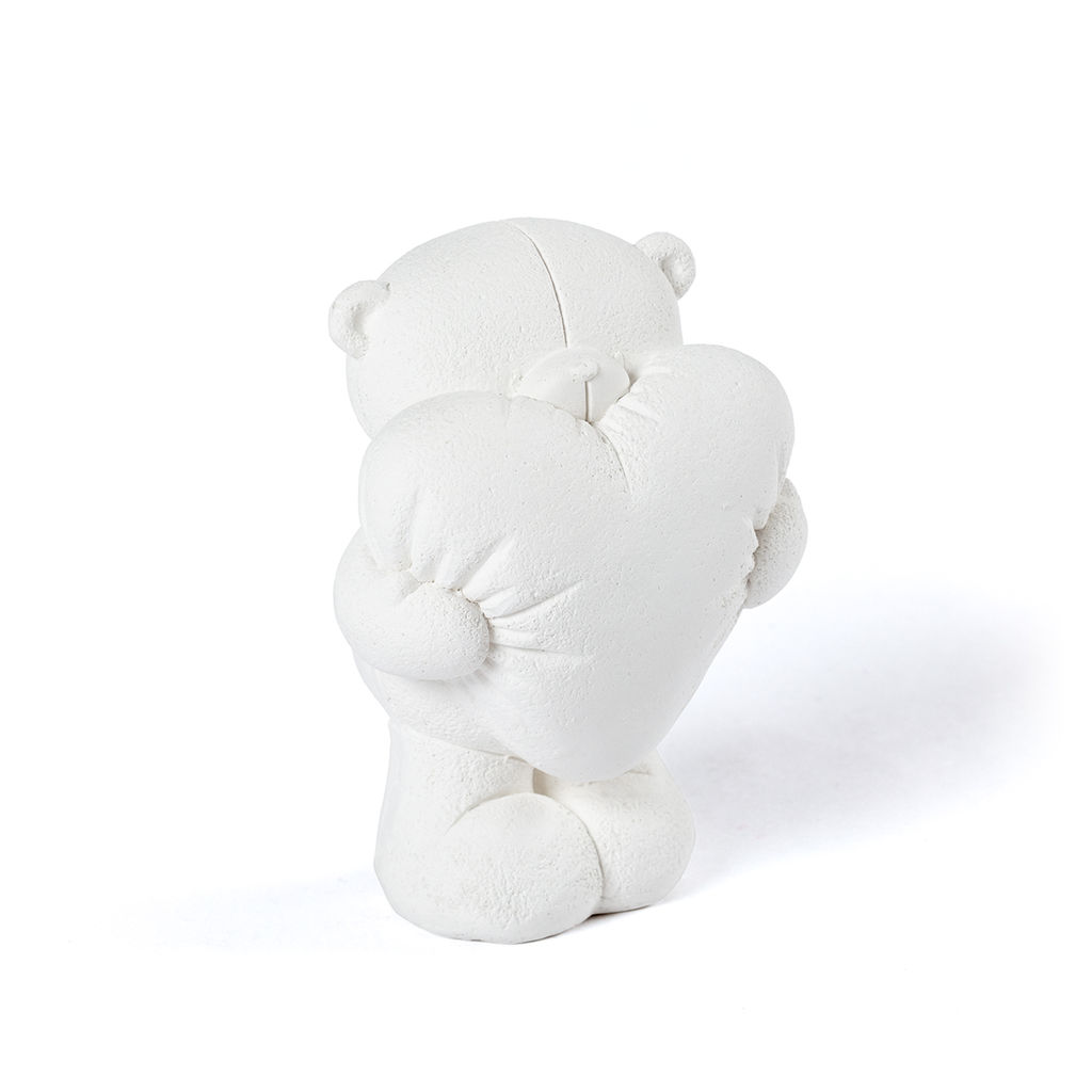 Заготовка для декорирования Love2art ТА-06 Фигурка гипс 3 х 6 х 10 см 1 шт 01 Мишка с сердцем