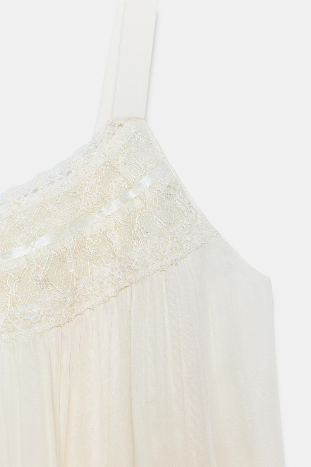 TOP SATINADO ENCAJE ZW COLLECTION / Blanco roto