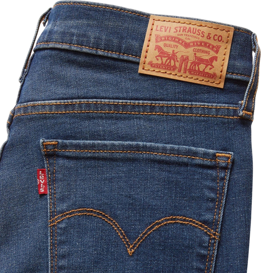 Джинсы женские