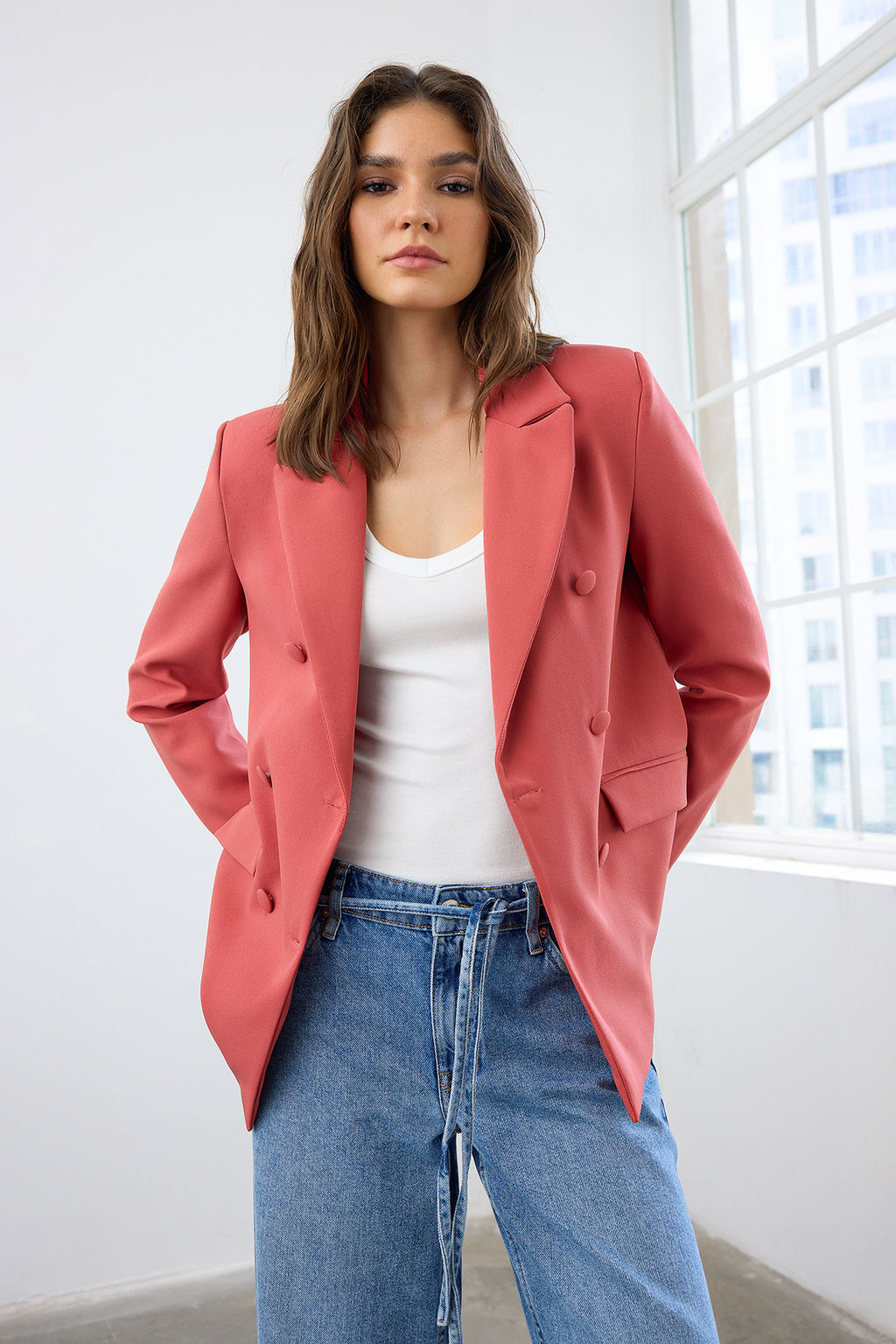 TRENDYOLMILLA Siyah Regular Astarl? Dokuma Blazer Ceket TWOSS21CE0137