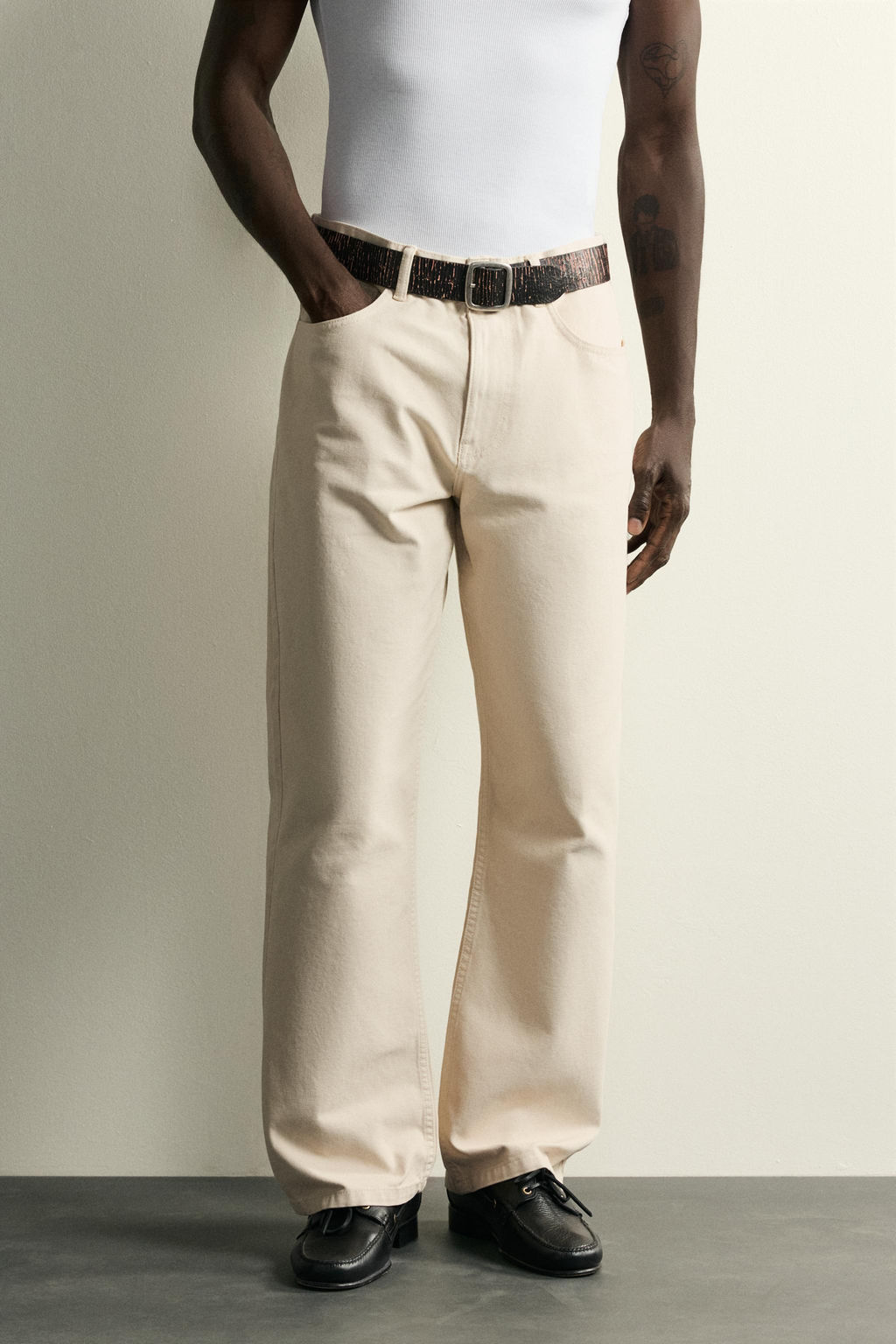 PANTAL?N LOOSE FIT / Crudo