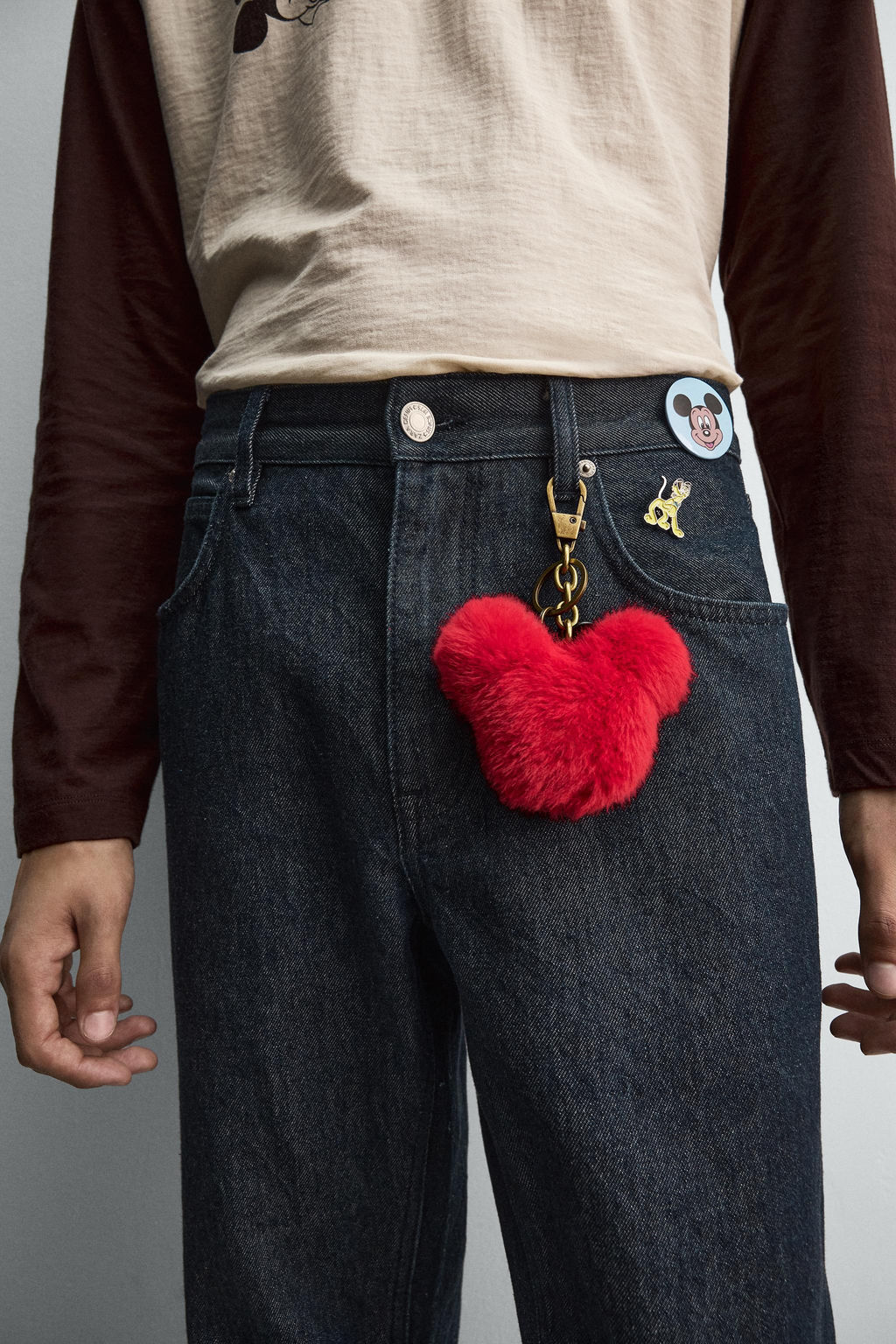 FLARE FIT JEANS WITH PATCHES HARRY LAMBERT FOR ZARA X DISNEY  фото 5