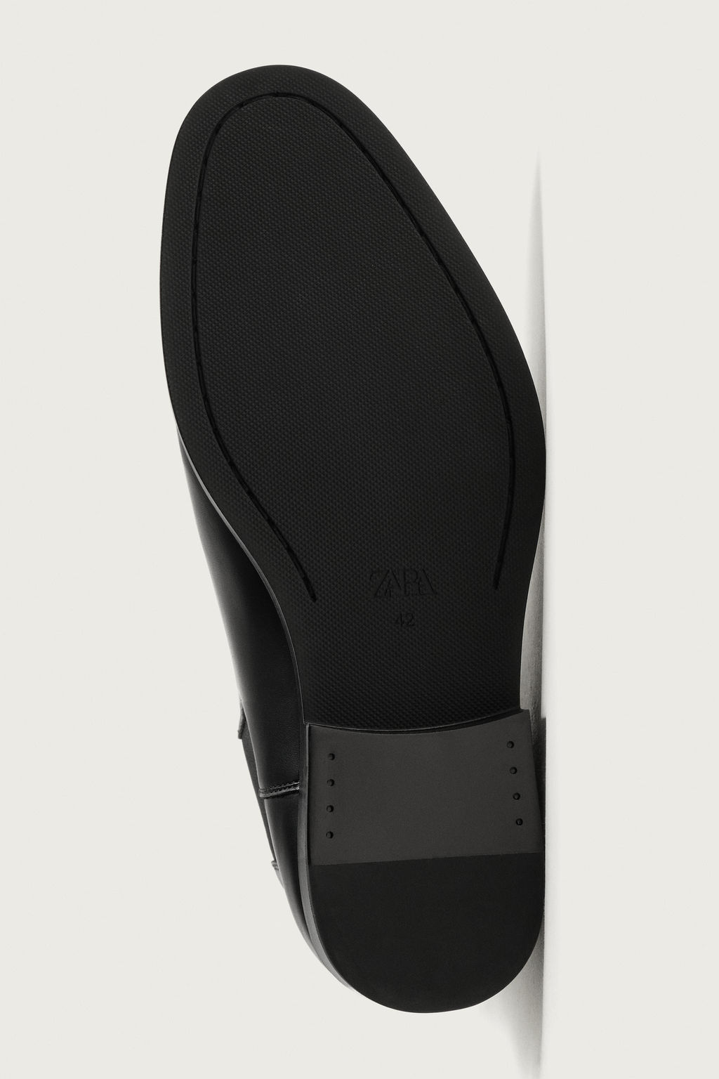 BOTA CHELSEA PUNTA / Negro - Zara фото 4