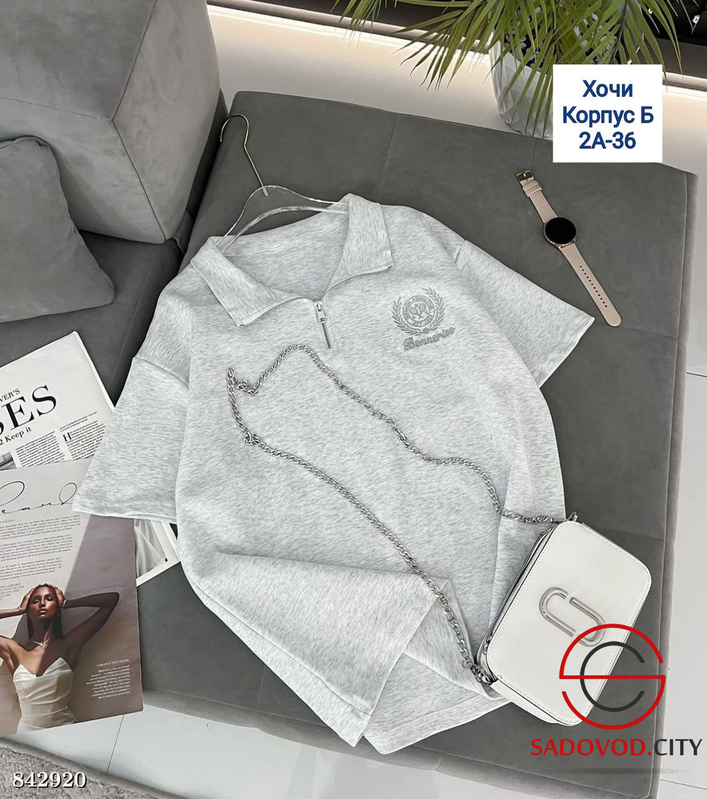 Футболка женская на полузамке