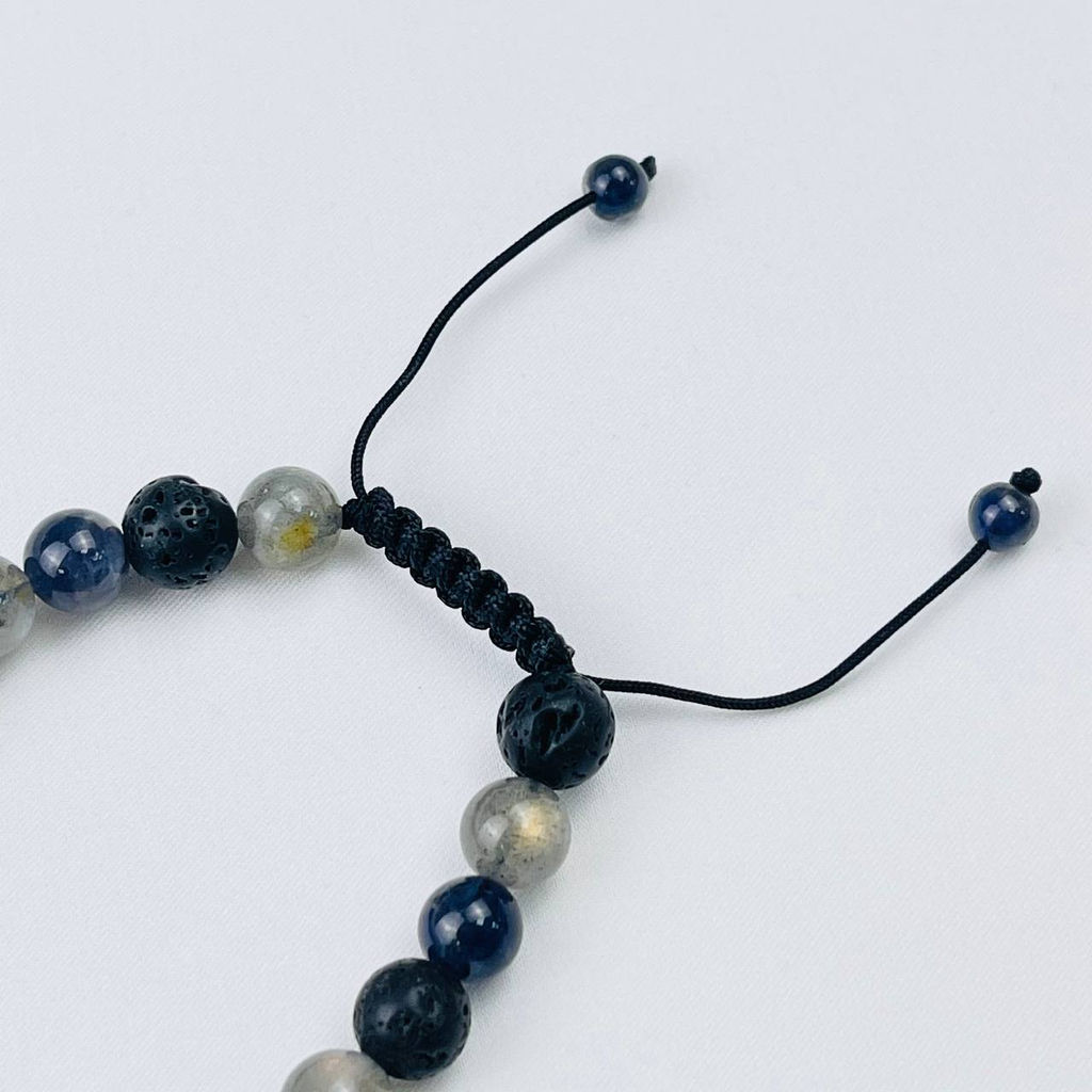 Браслет регулируемый "Стихия Вода" из Лабрадора, Иолита и Лавы от 19 см