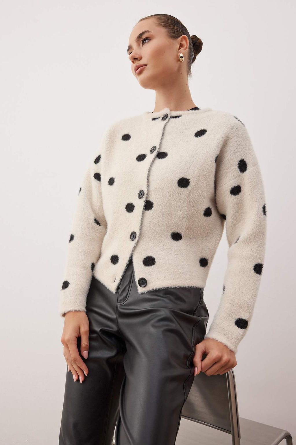 Ekru Yumusak Dokulu Bisiklet Yaka Puantiyeli Triko H?rka TWOAW26HI00283 - Trendyolmilla фото 2