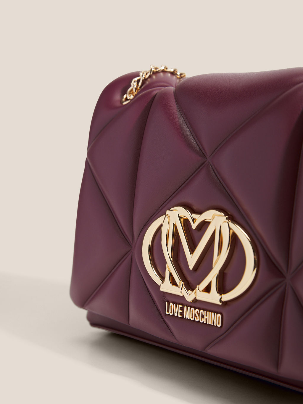 Женская сумка на плечо LOVE MOSCHINO EMBOSSED Q Артикул 4561035, фиолетово-бордовый  фото 3