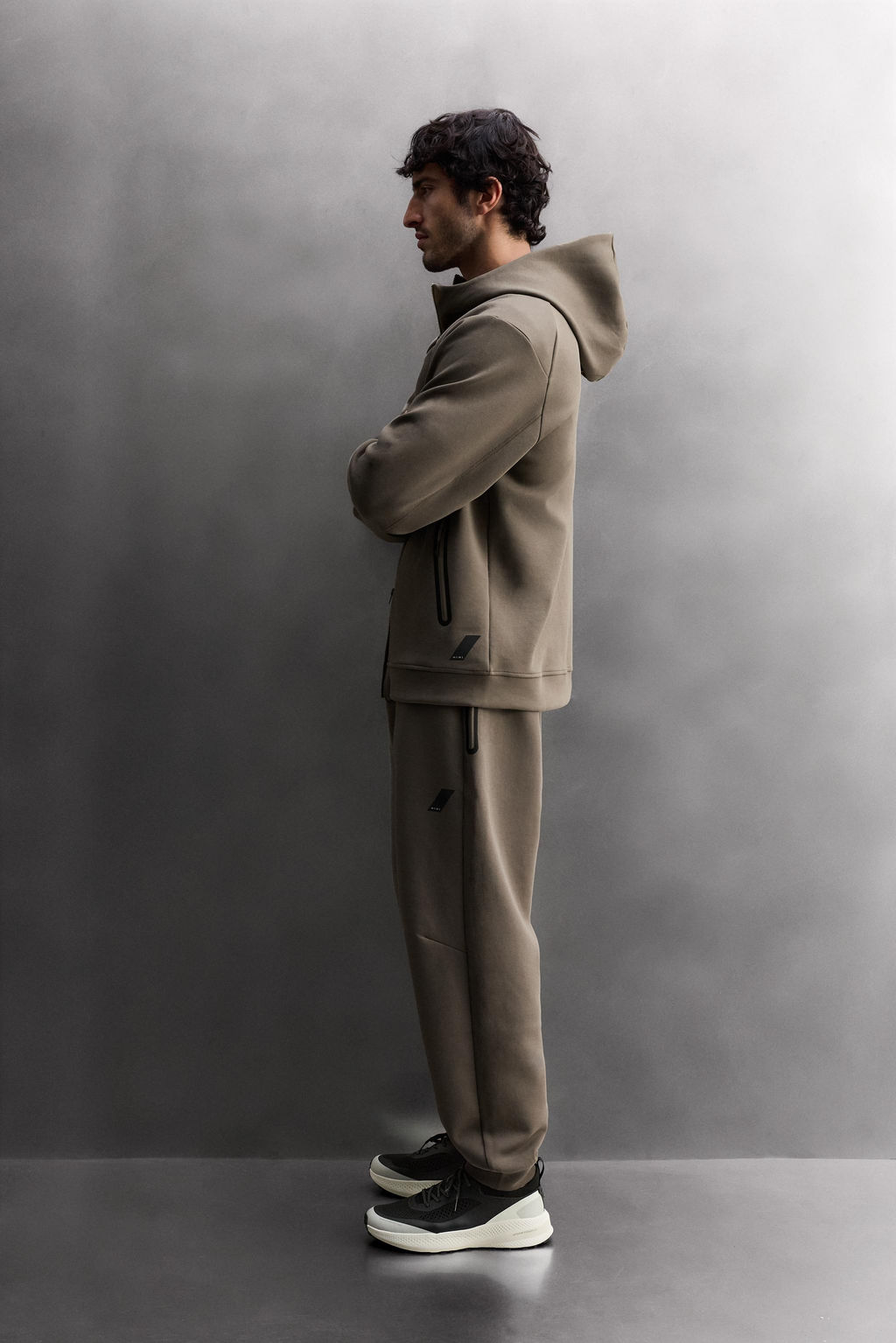 SUDADERA T?CNICA CREMALLERA CAPUCHA / Arena - Zara фото 4