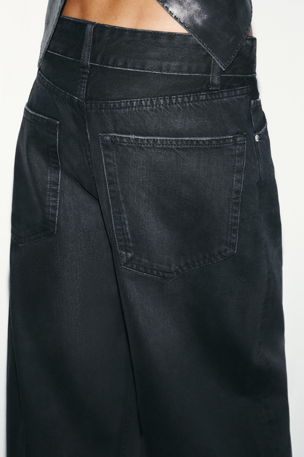 TRF FOLDED WAIST MID-WAIST JEANS - Zara фото 22