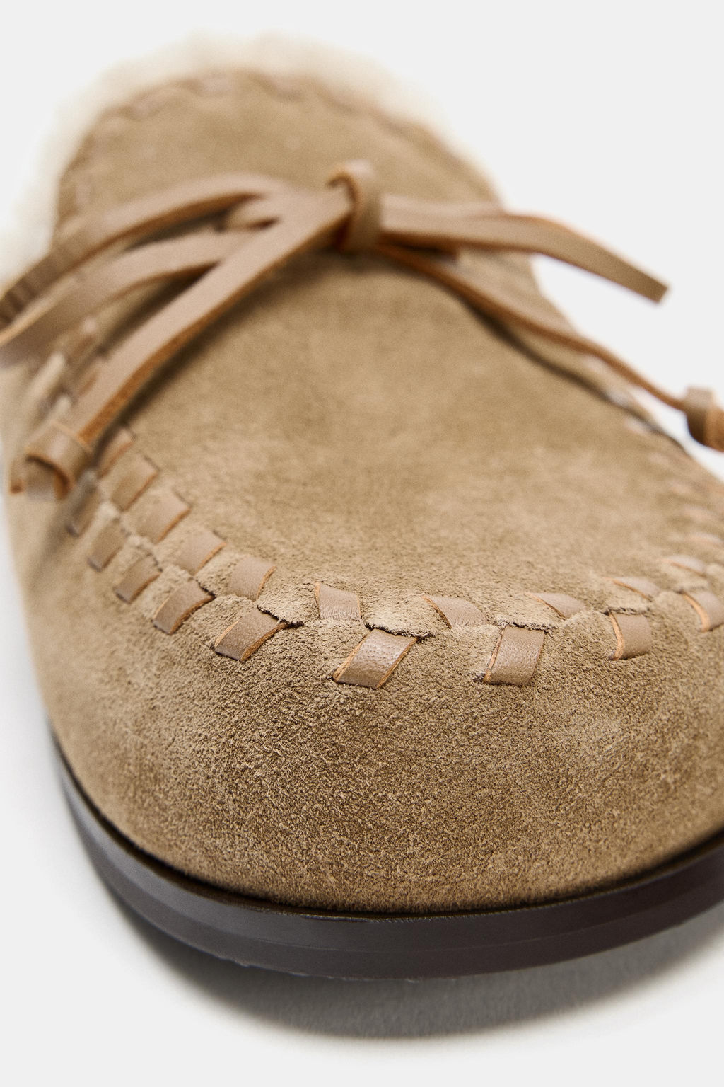 LEATHER SHEARLING EFFECT CLOGS - Zara фото 7