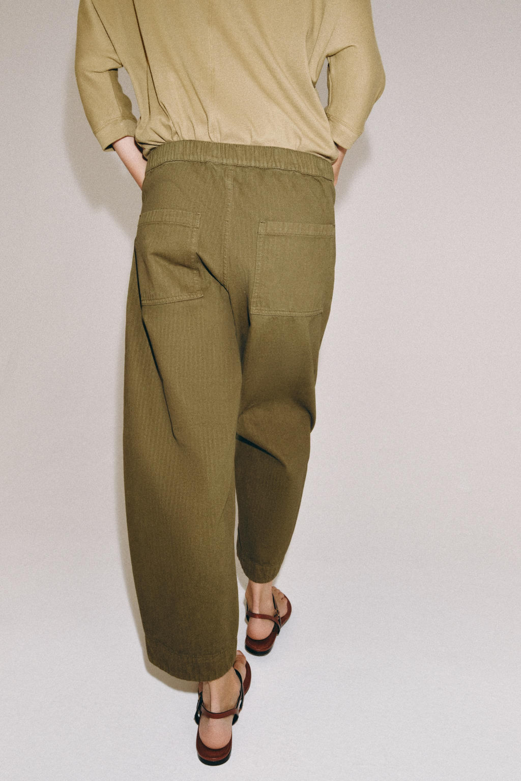 PANTAL?N BARREL ZW COLLECTION / Khaki