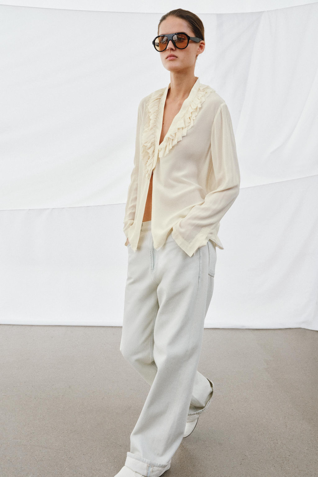 ZW COLLECTION LIMITED EDITION FLOWING RUFFLED SHIRT - Zara фото 14