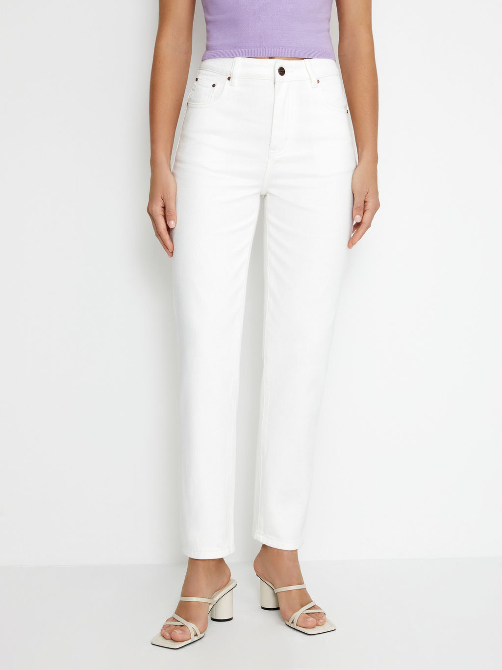 Брюки джинсовые жен. Saffron бежевый - Concept club фото 6